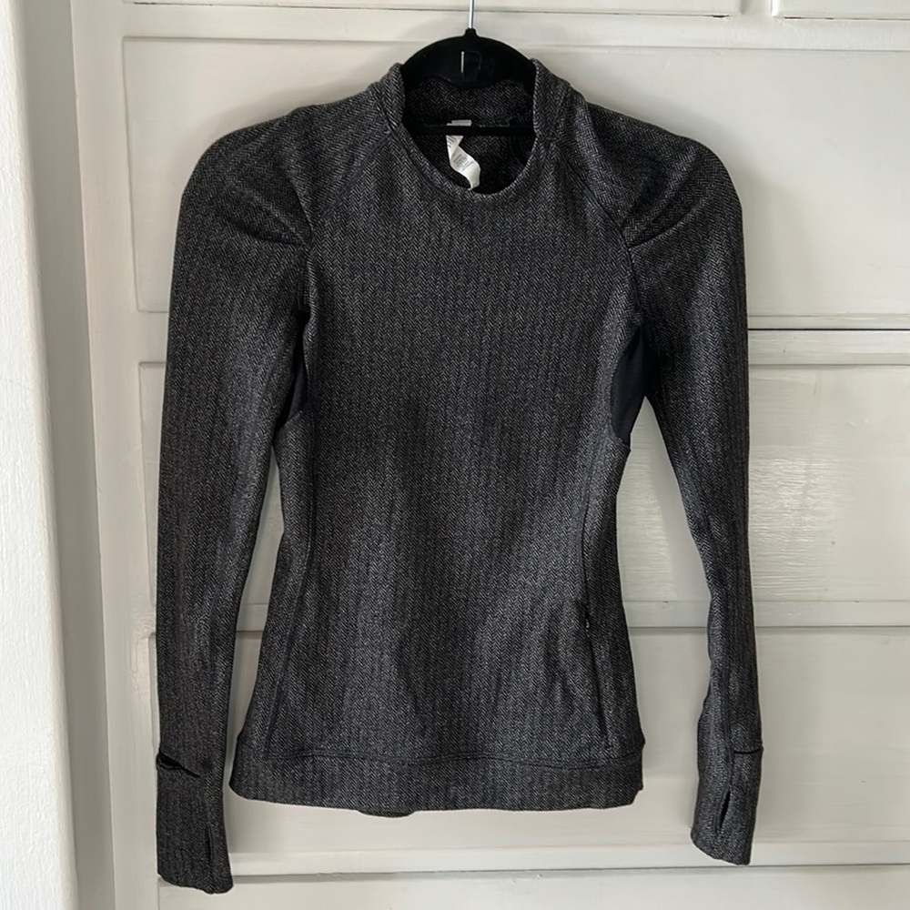 Lululemon Running Long Sleeve pullover